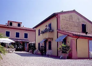 Fattoria Santa Lucia Le Tagliate Aparthotel